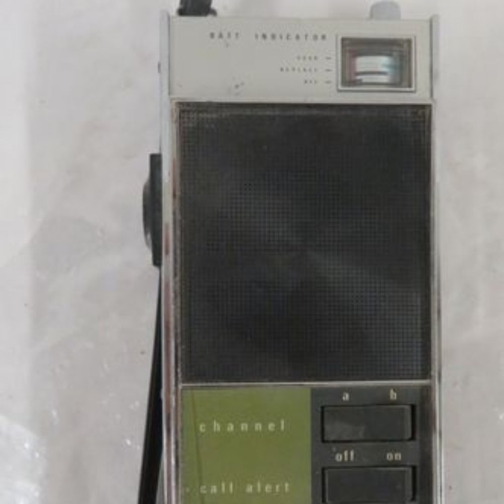 Wards Airline Dual Channel 11 Transistor Vintage Walkie Talkie Model GEN576A